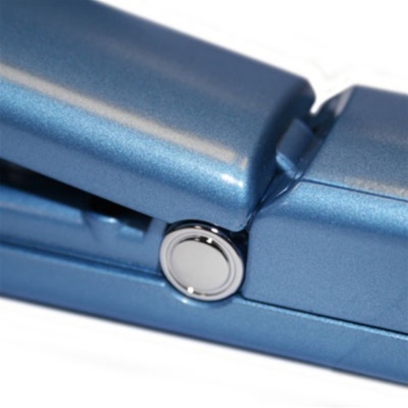Babyliss Nano Titanium Ceramic Hair Straightener